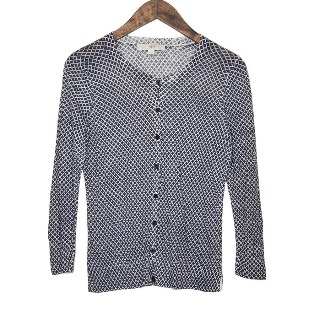 Ann Taylor Loft Blue & White Diamond Pattern Lightweight Sweater M